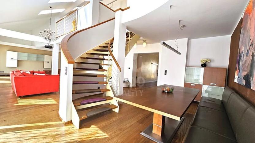 Prodej atypického bytu, České Budějovice, B. Smetany, 255 m2