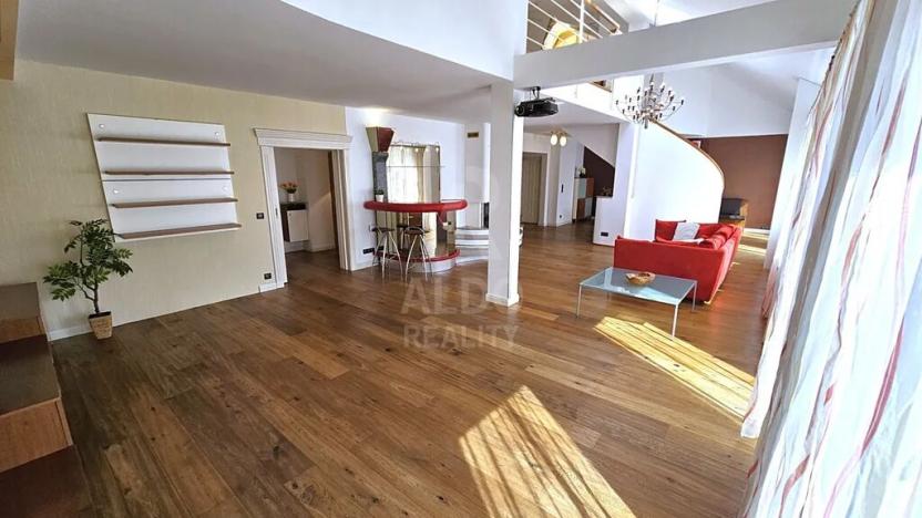 Prodej atypického bytu, České Budějovice, B. Smetany, 255 m2