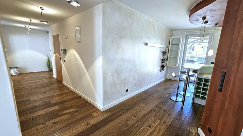 Prodej atypického bytu, České Budějovice, B. Smetany, 255 m2