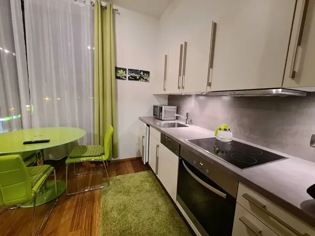 Pronájem bytu 1+kk, Praha - Nusle, K sídlišti, 45 m2