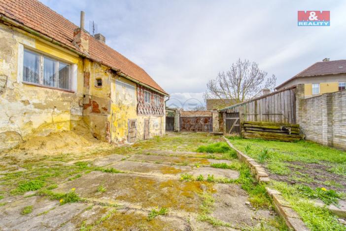 Prodej rodinného domu, Kněževes, Pražská, 67 m2