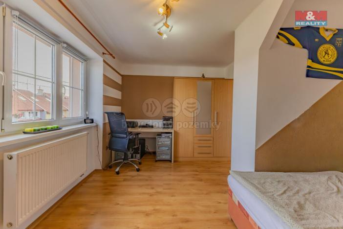 Prodej rodinného domu, Krnov - Pod Bezručovým vrchem, Úvoz, 120 m2