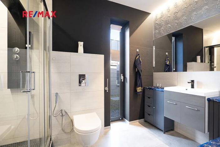 Prodej rodinného domu, Hovorčovice, Na Konci světa, 188 m2