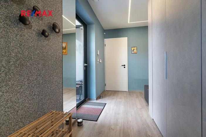 Prodej rodinného domu, Hovorčovice, Na Konci světa, 188 m2