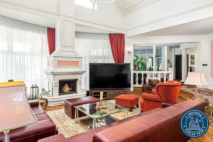 Prodej vily, Malenovice, 900 m2