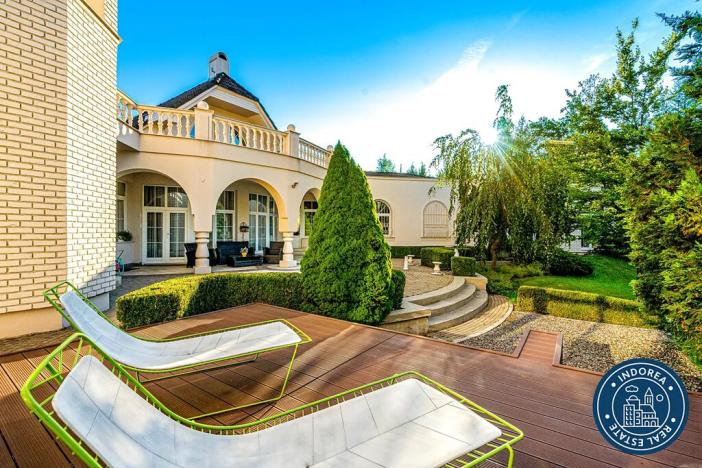 Prodej vily, Malenovice, 900 m2