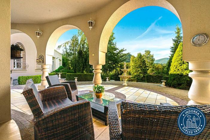 Prodej vily, Malenovice, 900 m2