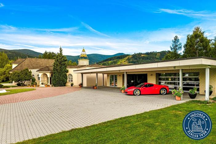 Prodej vily, Malenovice, 900 m2