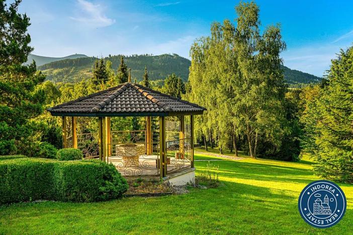 Prodej vily, Malenovice, 900 m2