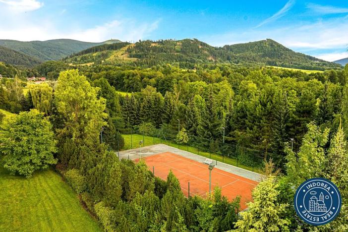 Prodej vily, Malenovice, 900 m2