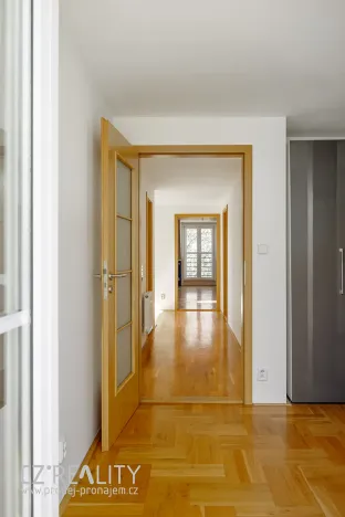 Prodej rodinného domu, Praha - Lipence, Na Bambouzku, 308 m2