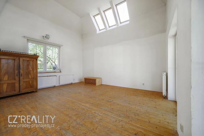 Prodej rodinného domu, Praha - Lipence, Na Bambouzku, 308 m2