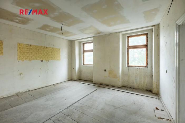 Prodej vícegeneračního domu, Koleč, 404 m2