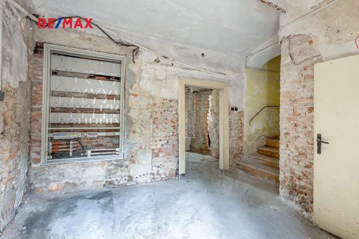 Prodej činžovního domu, Koleč, 404 m2