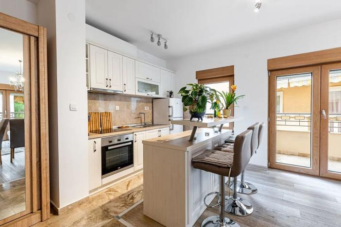 Prodej bytu 2+kk, Budva, Černá Hora, 74 m2