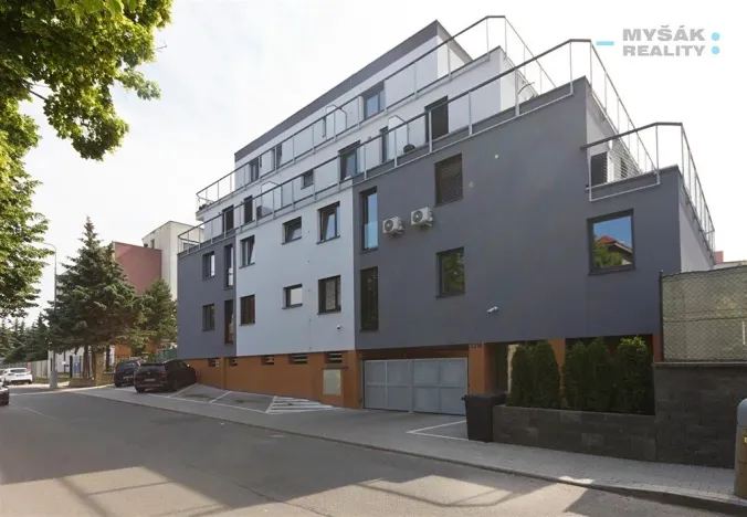 Prodej bytu 2+kk, Kladno, Vrchlického, 72 m2