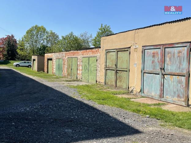 Prodej činžovního domu, Svojšice, 705 m2