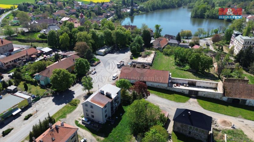 Prodej činžovního domu, Svojšice, 705 m2