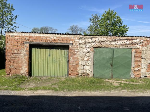 Prodej činžovního domu, Svojšice, 705 m2