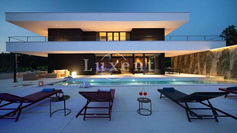 Prodej vily, Umag, Chorvatsko, 300 m2