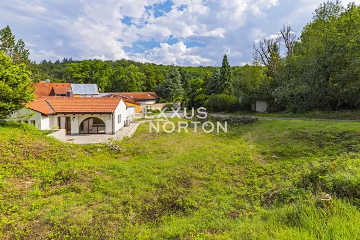 Prodej pozemku pro bydlení, Roztoky, Tiché údolí, 1416 m2