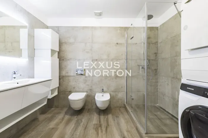 Pronájem bytu 4+kk, Praha - Nové Město, Na Moráni, 155 m2