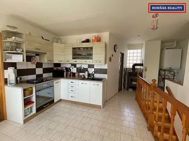 Pronájem bytu 3+1, Letonice, 70 m2