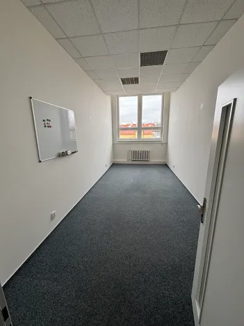 Pronájem kanceláře, Praha - Libeň, Sokolovská, 20 m2