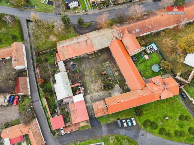 Prodej rodinného domu, Černiv, 320 m2