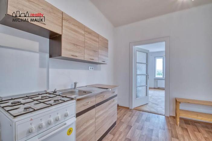 Pronájem bytu 2+1, Hranice, Pernštejnské náměstí, 66 m2