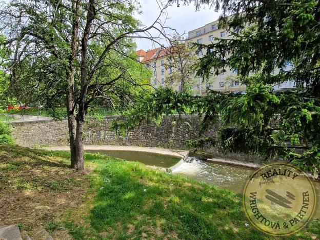 Prodej bytu 2+kk, Praha - Libeň, Zenklova, 37 m2