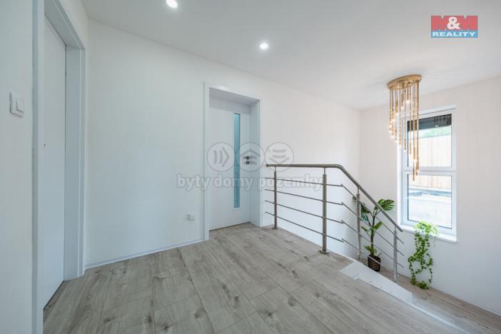 Prodej rodinného domu, Kunice, Do Žlábek, 340 m2