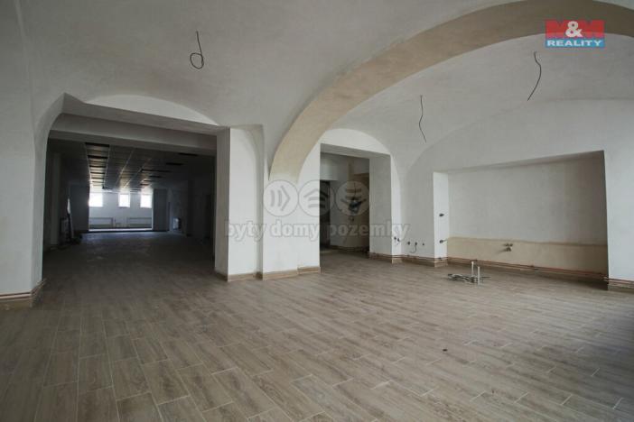 Pronájem obchodního prostoru, Chomutov, Ruská, 300 m2