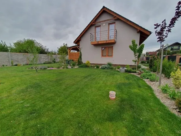 Prodej rodinného domu, Dalešice, 140 m2