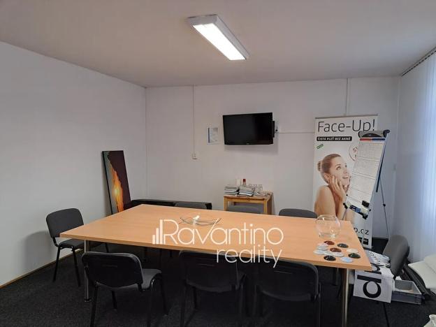 Pronájem skladu, Brno, Rokytova, 523 m2