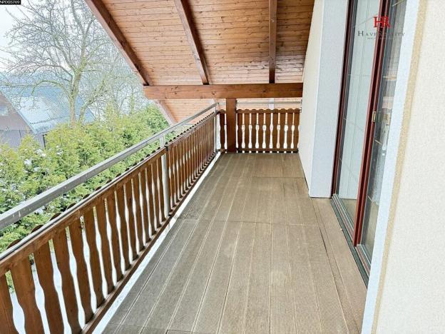 Prodej rodinného domu, Jenišovice, 355 m2