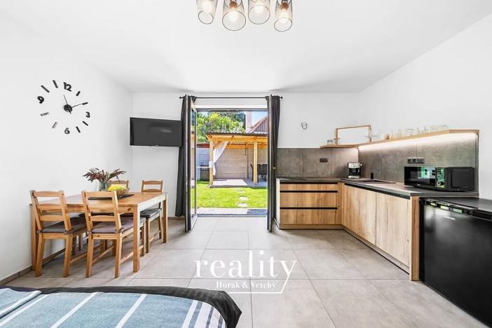 Prodej vícegeneračního domu, Perná, 205 m2