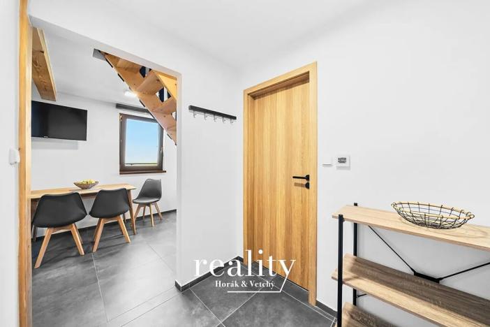 Prodej vícegeneračního domu, Perná, 205 m2