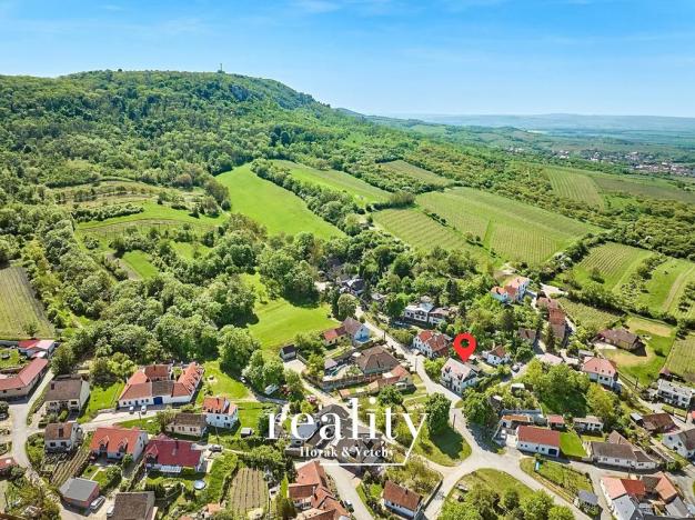 Prodej vícegeneračního domu, Perná, 205 m2