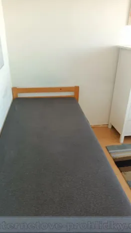 Pronájem pokoje, Praha - Kobylisy, Klapkova, 14 m2