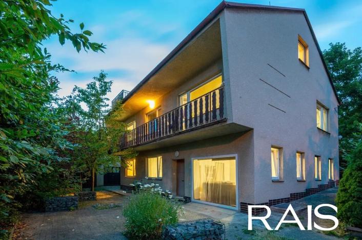 Prodej rodinného domu, Brno, 394 m2