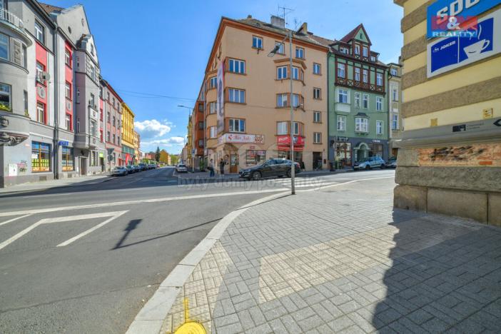 Prodej bytu 4+1, Cheb, Májová, 121 m2