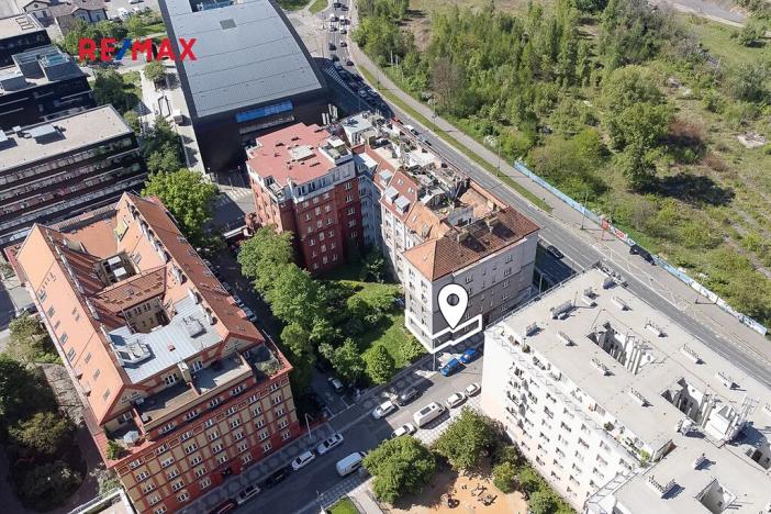 Prodej bytu 2+kk, Praha - Holešovice, Tovární, 78 m2