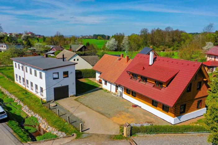 Prodej obchodního prostoru, Lužany, 425 m2