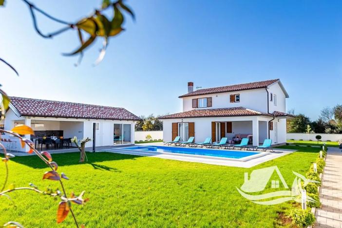 Prodej vily, Ližnjan, Chorvatsko, 340 m2