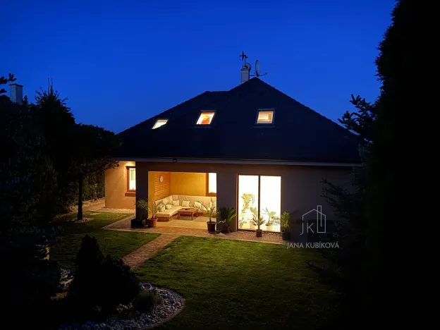 Prodej rodinného domu, Těmice, 252 m2