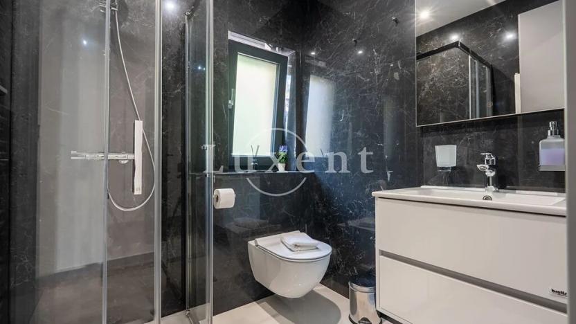 Prodej vily, Makarska, Chorvatsko, 280 m2