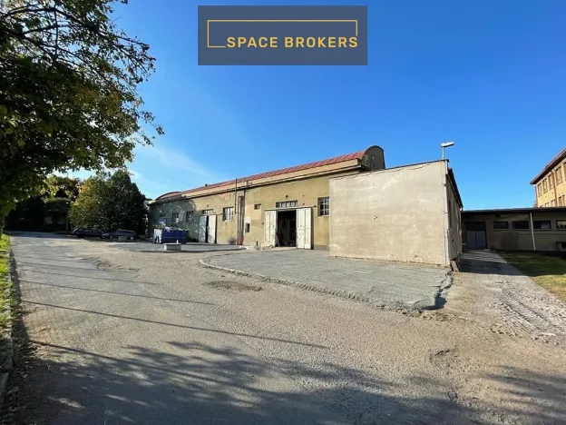 Pronájem skladu, Panenské Břežany, 1500 m2