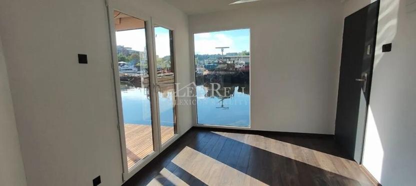 Prodej - jiné, Praha - Holešovice, Sanderova, 52 m2