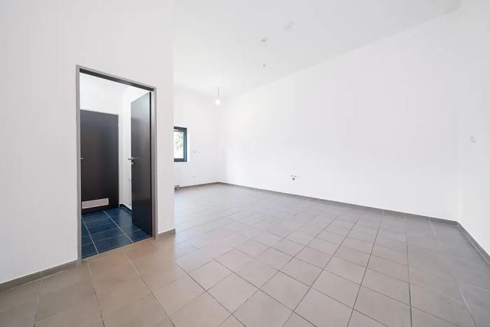 Prodej obchodního prostoru, Říčany, Černokostelecká, 73 m2